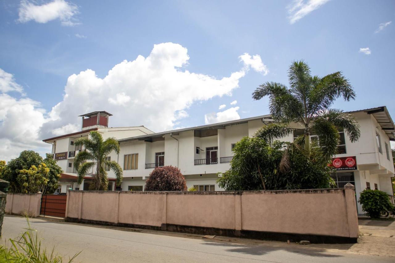 Chamaya Holiday Inn Balangoda Exterior foto